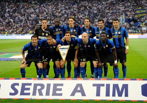 前巴萨主席：81岁的我希望看到诺坎普交工；伯纳乌像沙丁鱼罐头（前巴萨主席：81岁仍盼诺坎普竣工，称伯纳乌像沙丁鱼罐头）