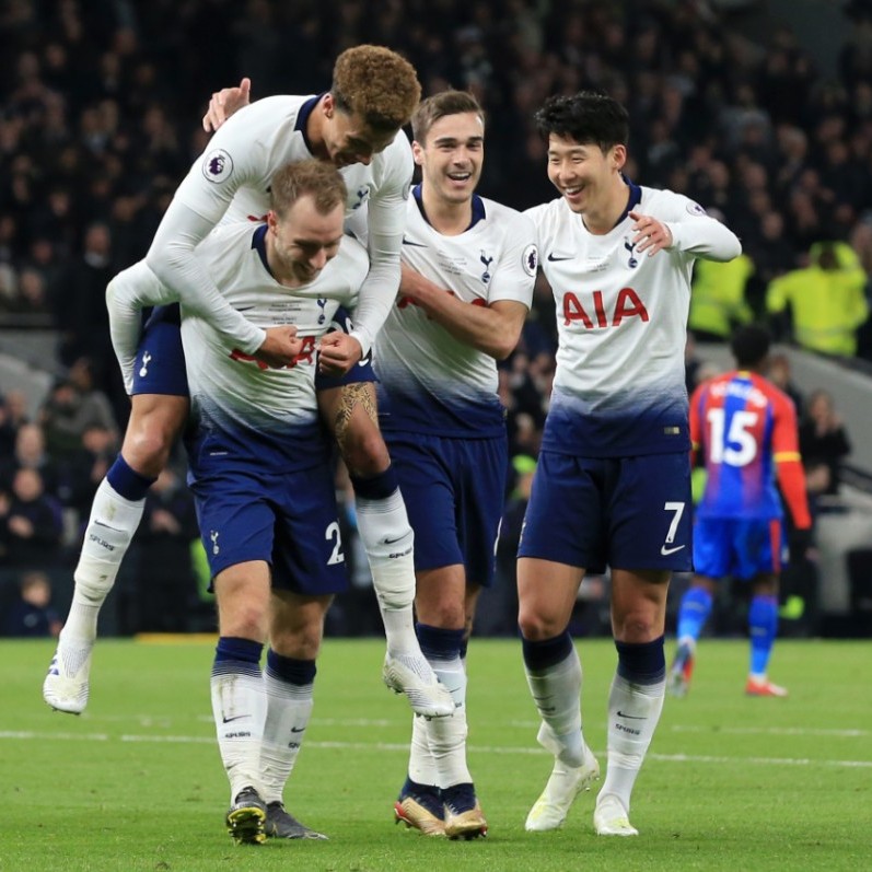 阿根廷美女老师用梅西表情包为学生评分：谁想让梅西伤心呢？（阿根廷老师用梅西表情包打分：谁舍得让梅西难过？）